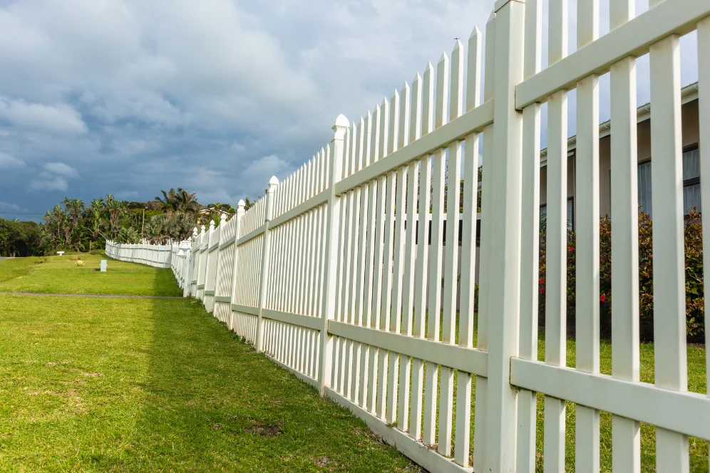 fencing-boundary-walls